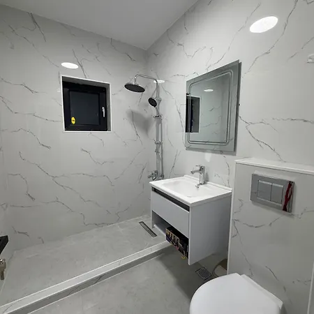 Lkt Luxury New - Self Check-in *
